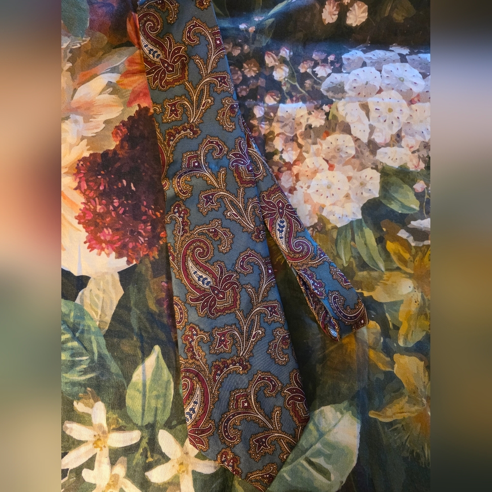 Mens Vintage Pierre Balmain Paris 100% All Silk Luxury Retro Paisley Neck Tie